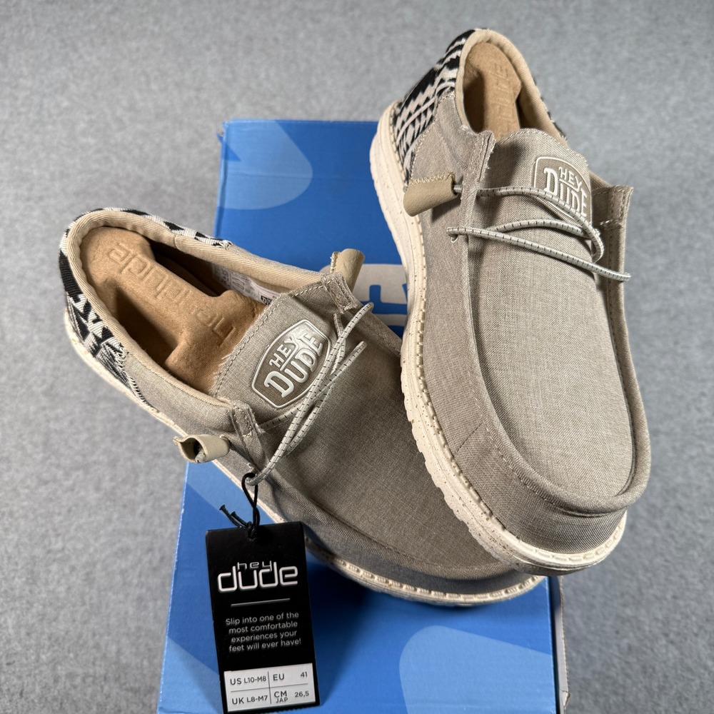 Hey Dude Wally Funk Jacquard Bungee Men's Size 8 Tan Aztec Slip-On Shoes